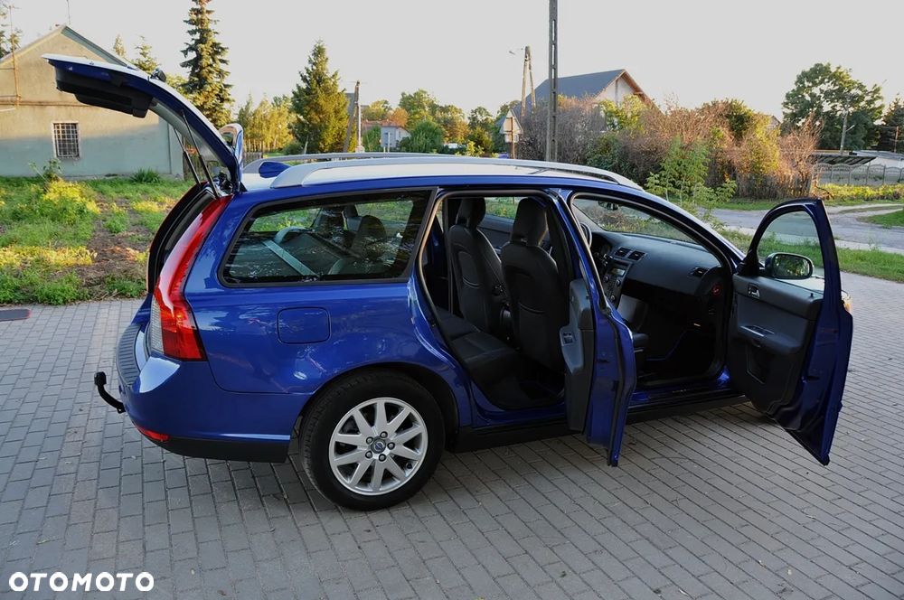 Volvo V50 2.0 Momentum - 9