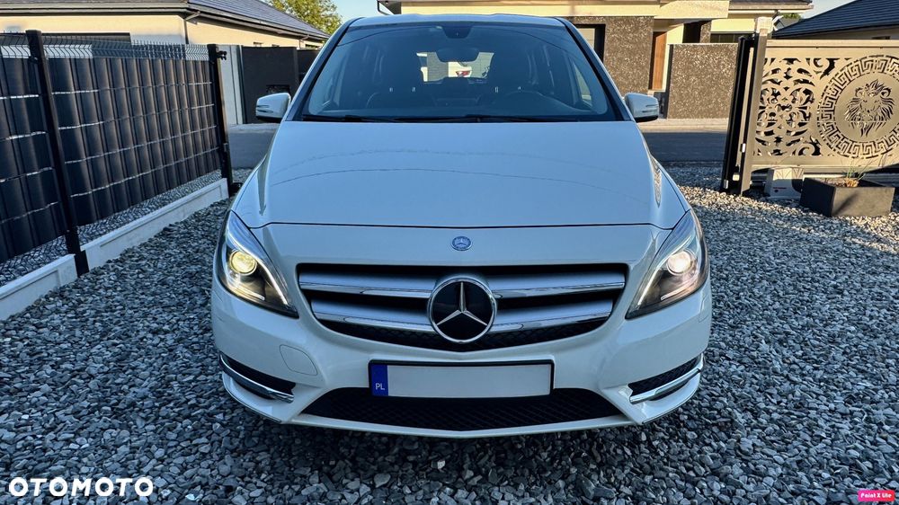 Mercedes-Benz Klasa B 180 BlueEFFICIENCY Edition - 19