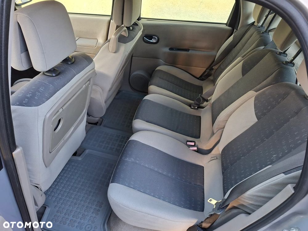 Renault Scenic - 9