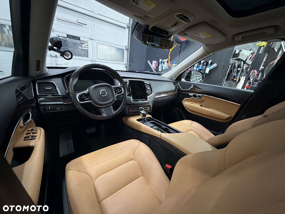 Volvo XC 90 T6 AWD Momentum 7os - 11