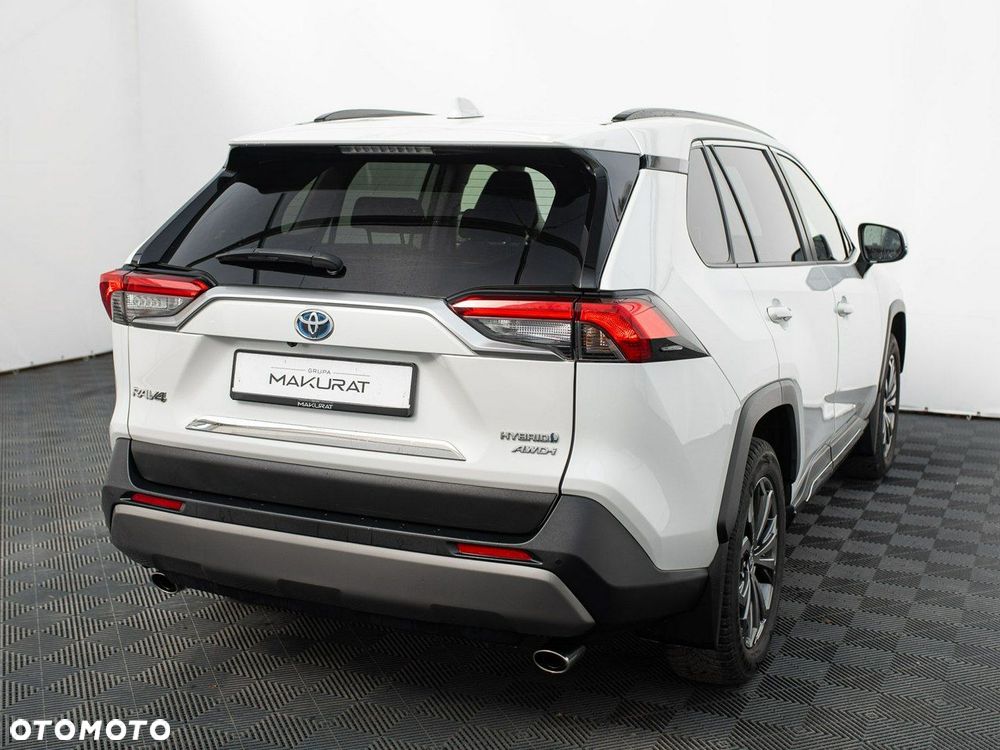 Toyota RAV4 - 6