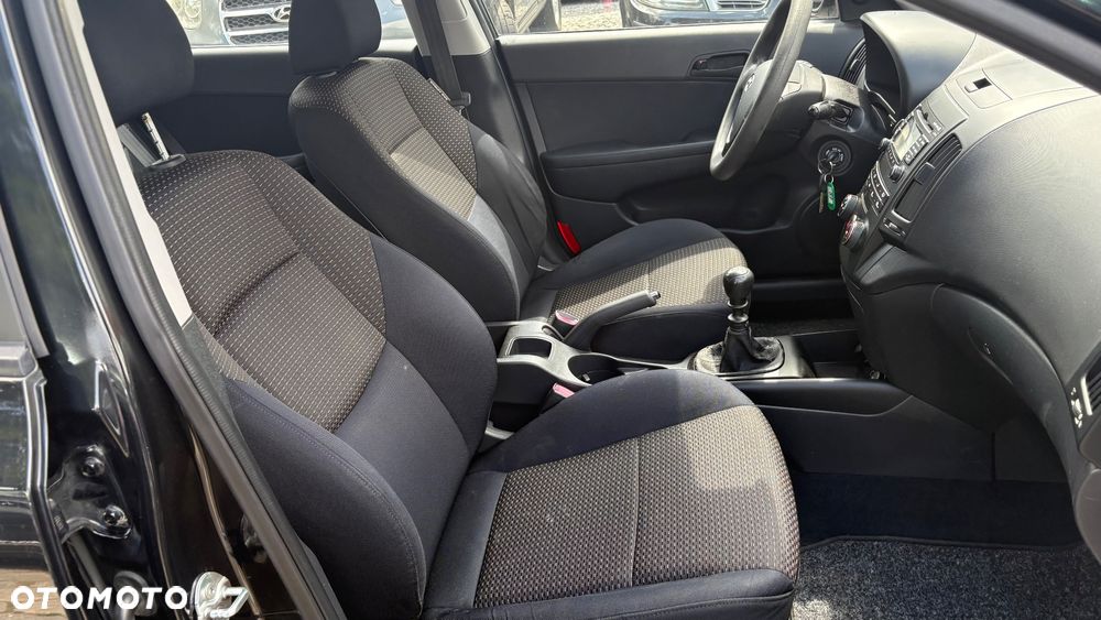 Hyundai i30 1.6 Comfort - 15