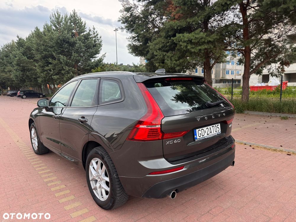 Volvo XC 60 D4 AWD Momentum - 7
