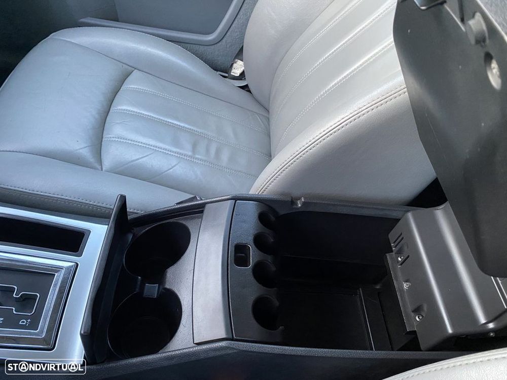 Chrysler 300 C Touring 3.0 CRD - 34