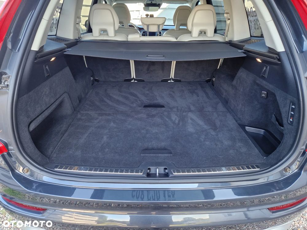 Volvo XC 90 D5 AWD Momentum - 15