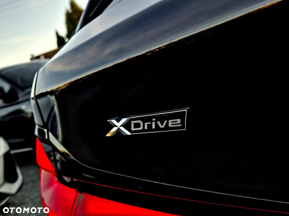 BMW Seria 5 ver-530e-xdrive-phev-m-sport - 34