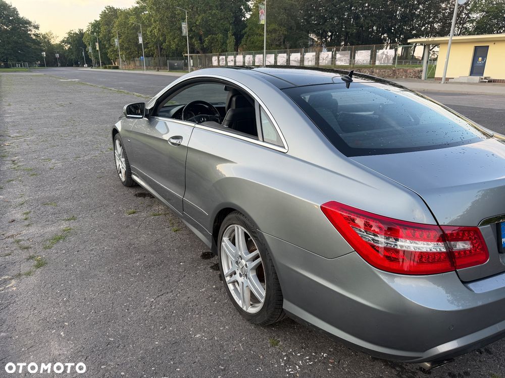 Mercedes-Benz Klasa E - 12