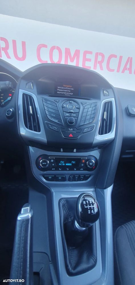 Ford Focus Turnier 1.0 EcoBoost Start-Stopp-System Titanium - 13