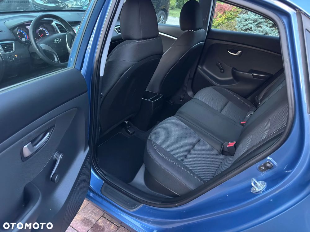 Hyundai i30 blue 1.4 Style - 7