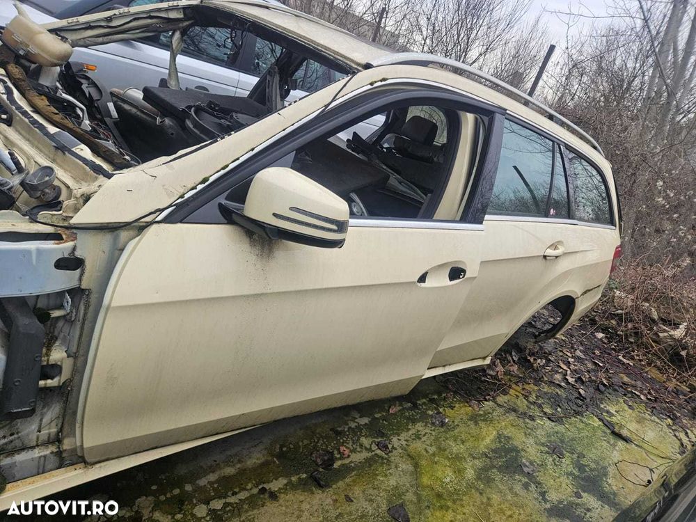 Usa dezechipata stanga fata Mercedes E-Class W212 Break - 1