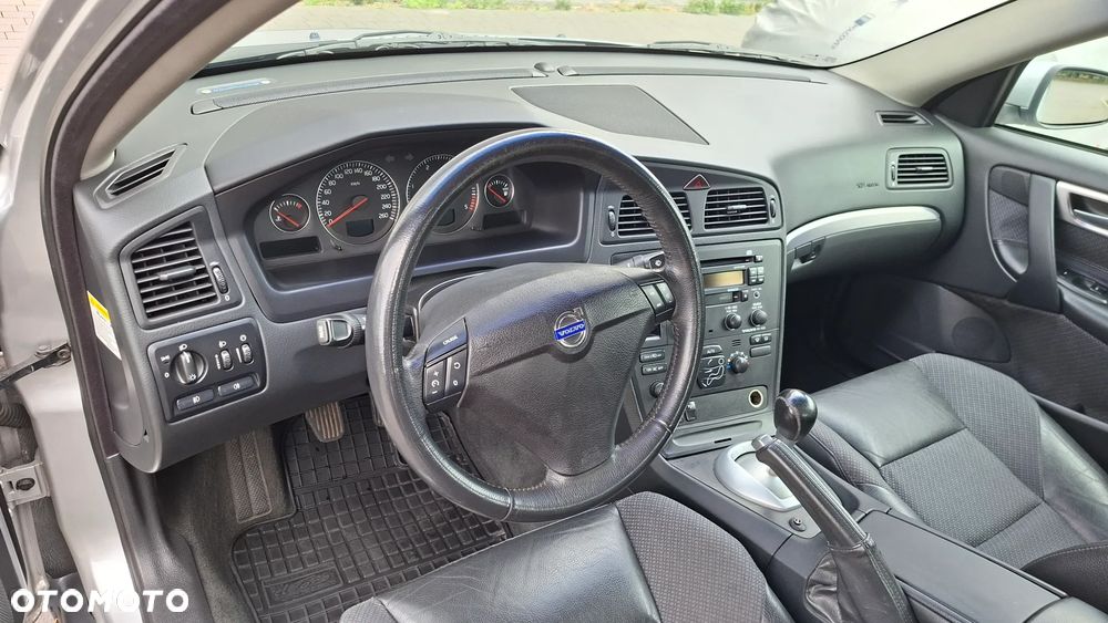 Volvo S60 2.4D5 Momentum - 18