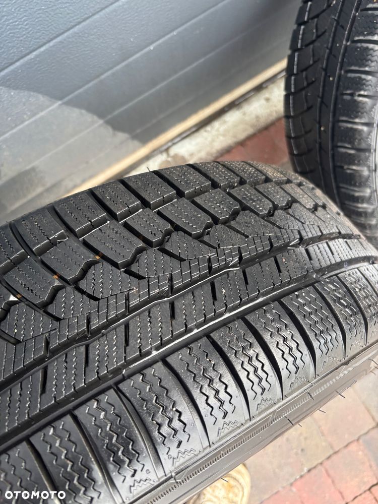 Alufelgi z Oponami Zimowymi Mercedes 5x112 7Jx17 ET49 205/55/17 Zeetex 21r 1694010702 - 17