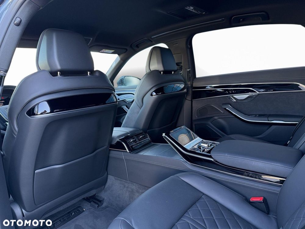 Audi A8 L 55 TFSI mHEV Quattro Tiptr - 32