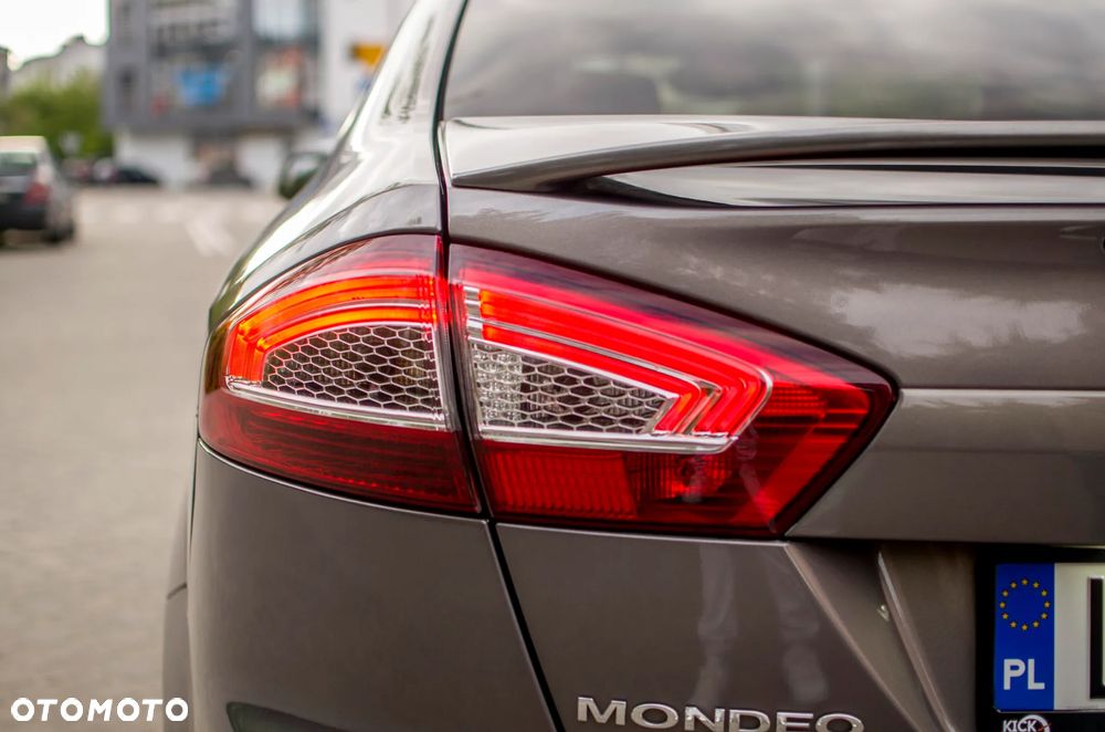 Ford Mondeo 1.6 TDCi Titanium - 4