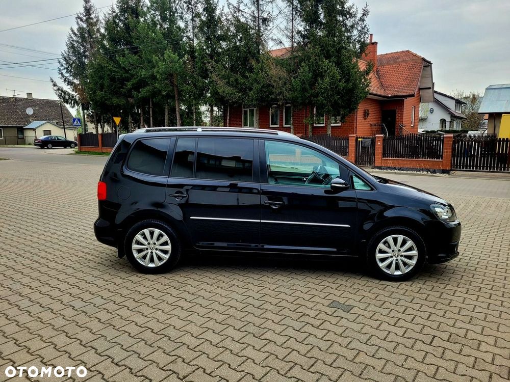Volkswagen Touran 1.6 TDI DPF BlueMotion Technology DSG Highline - 15