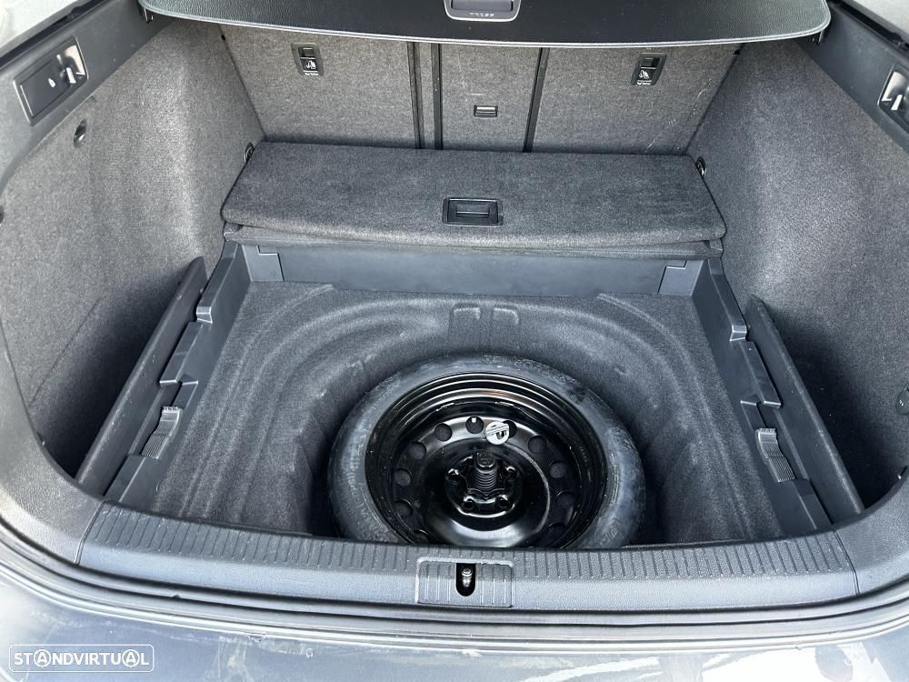 VW Golf Variant 1.6 TDi Confortline - 40