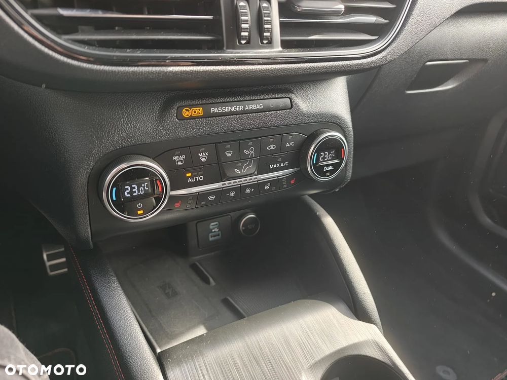 Ford Kuga - 14