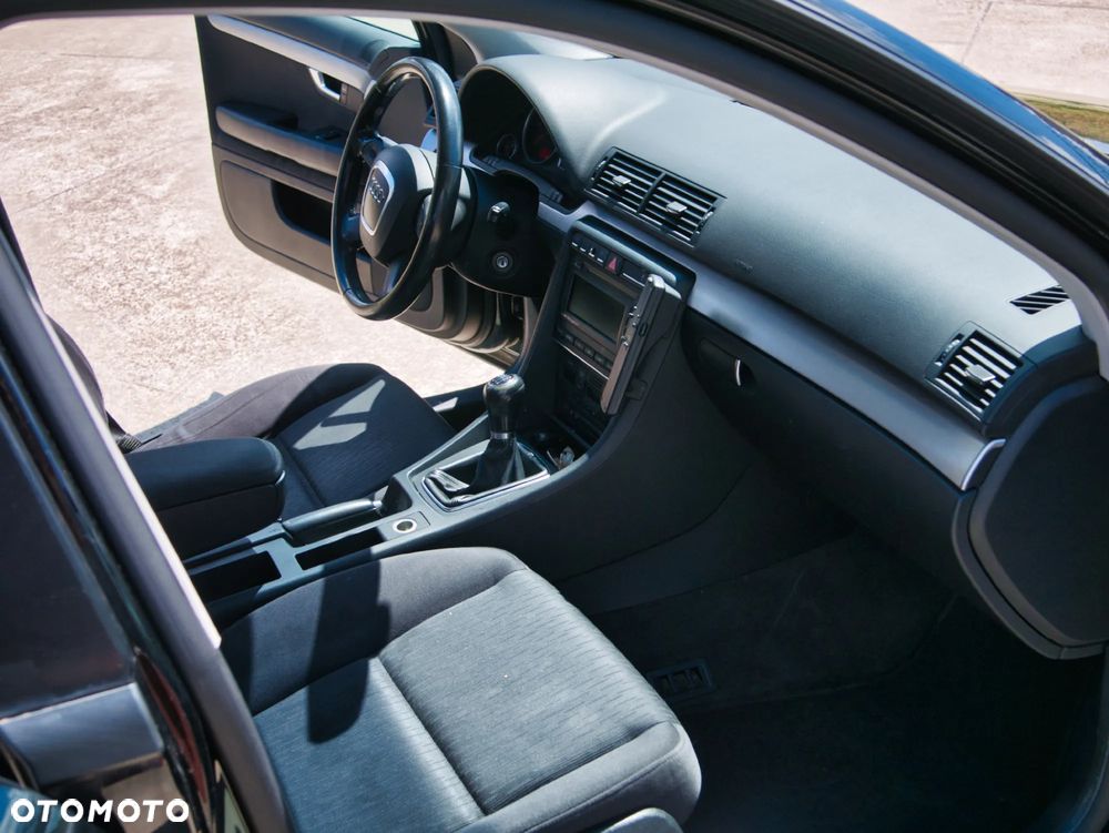 Audi A4 Avant 2.0 TDI DPF - 18