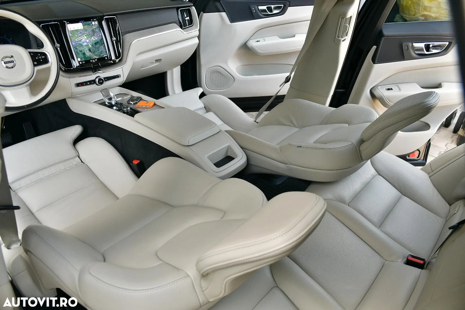 Volvo XC 60 B4 MHEV AT8 AWD Inscription - 21