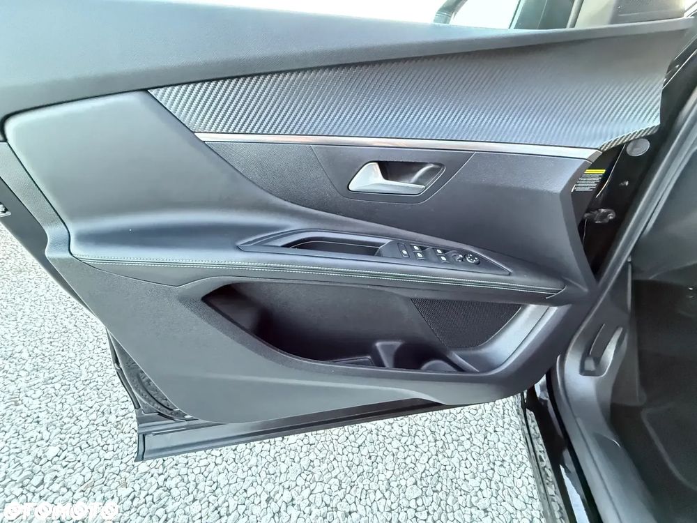 Peugeot 3008 1.6 PureTech Hybrid PHEV Allure Pack S&S EAT8 - 19