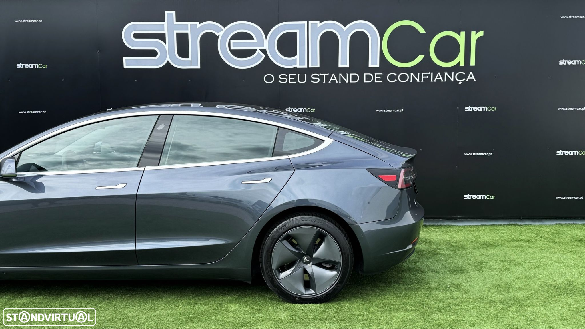 Tesla Model 3 Standard Range Plus RWD - 4