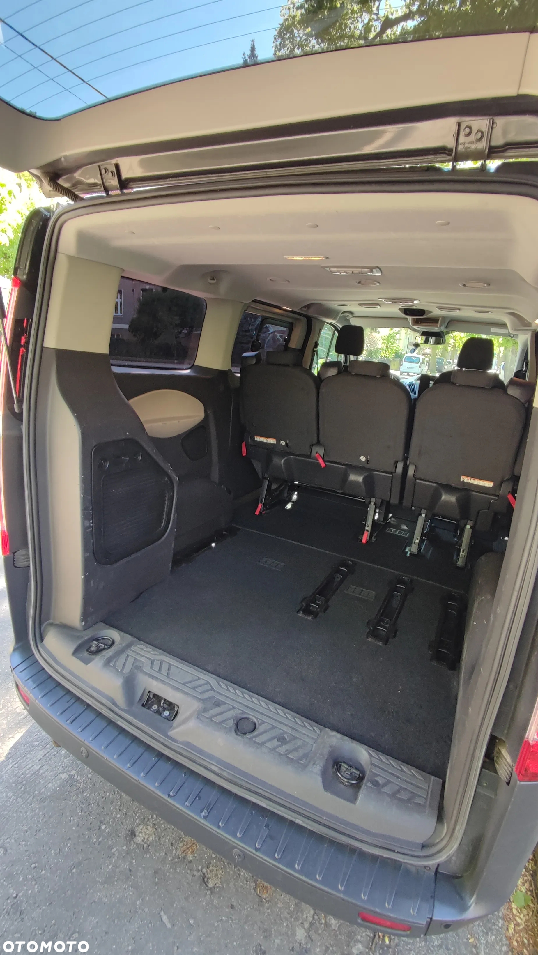 Ford Tourneo Custom 2.0 TDCi L1 Trend - 11