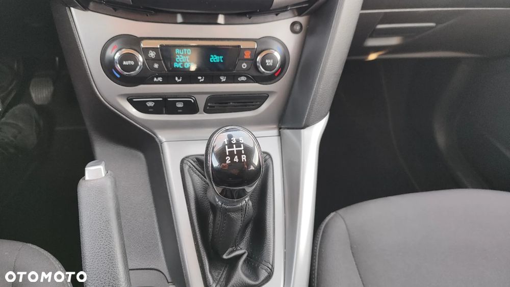 Ford Focus 1.6 Ambiente - 30