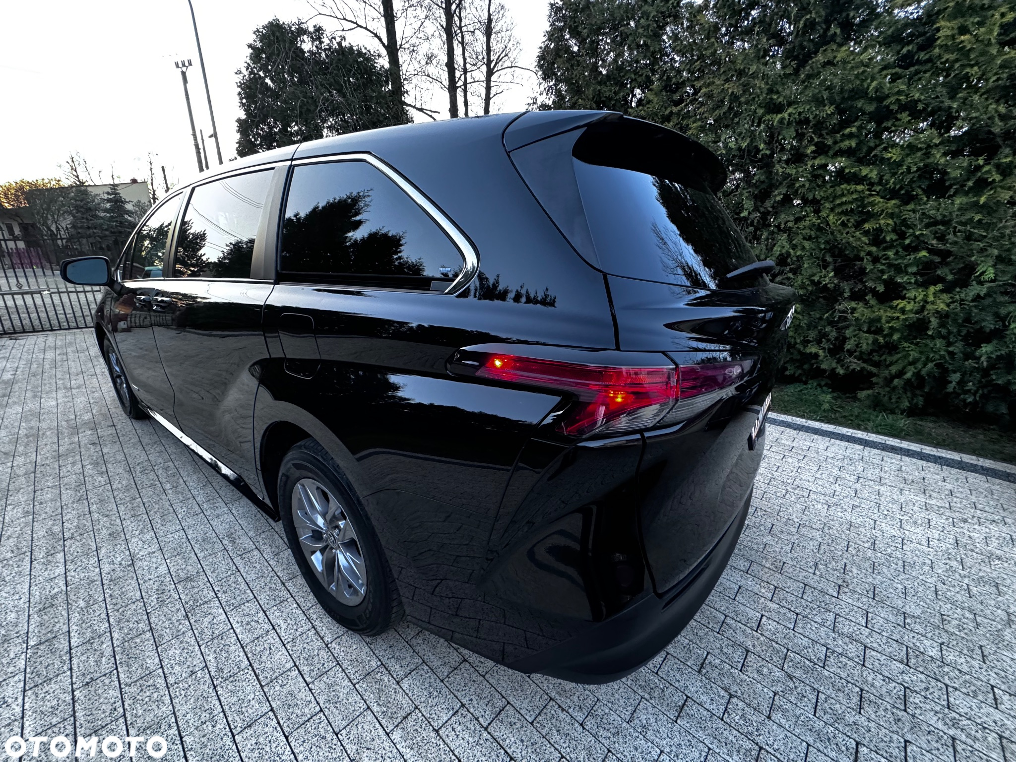 Toyota Sienna - 20