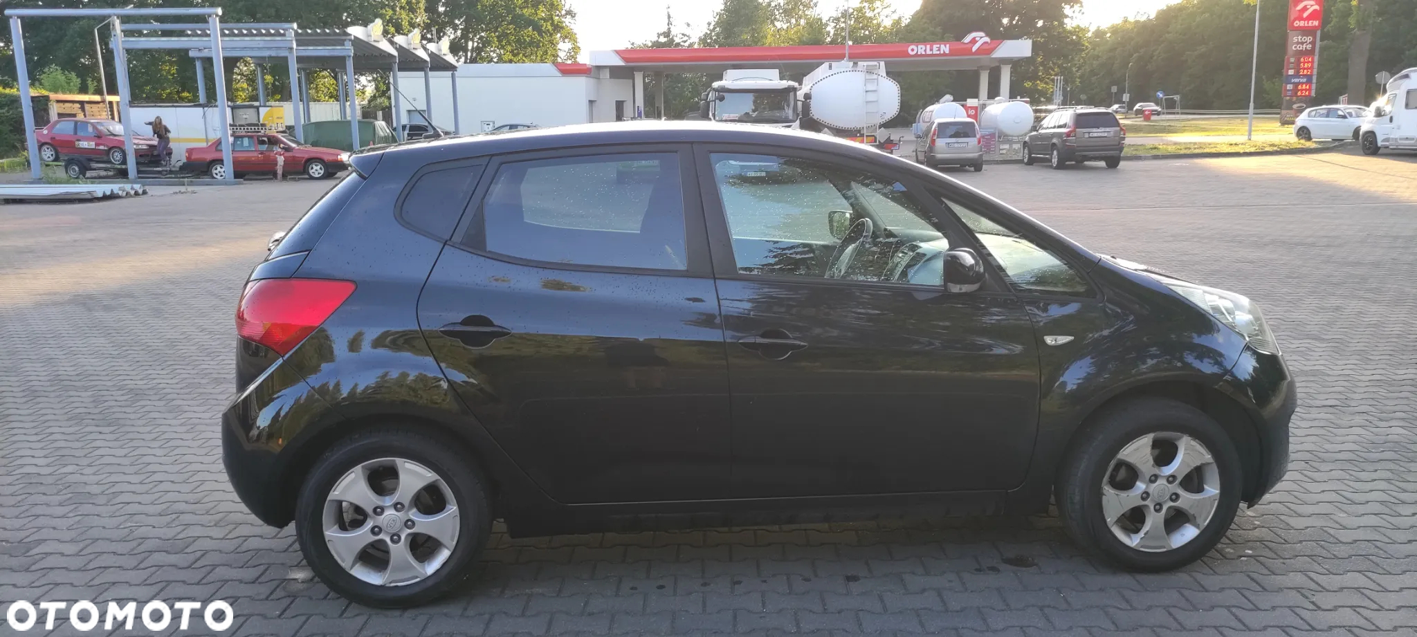 Kia Venga 1.6 L - 6