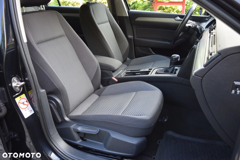 Volkswagen Passat 1.5 TSI EVO Business DSG - 12