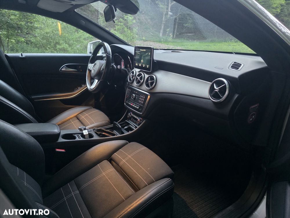 Mercedes-Benz CLA 220 - 18