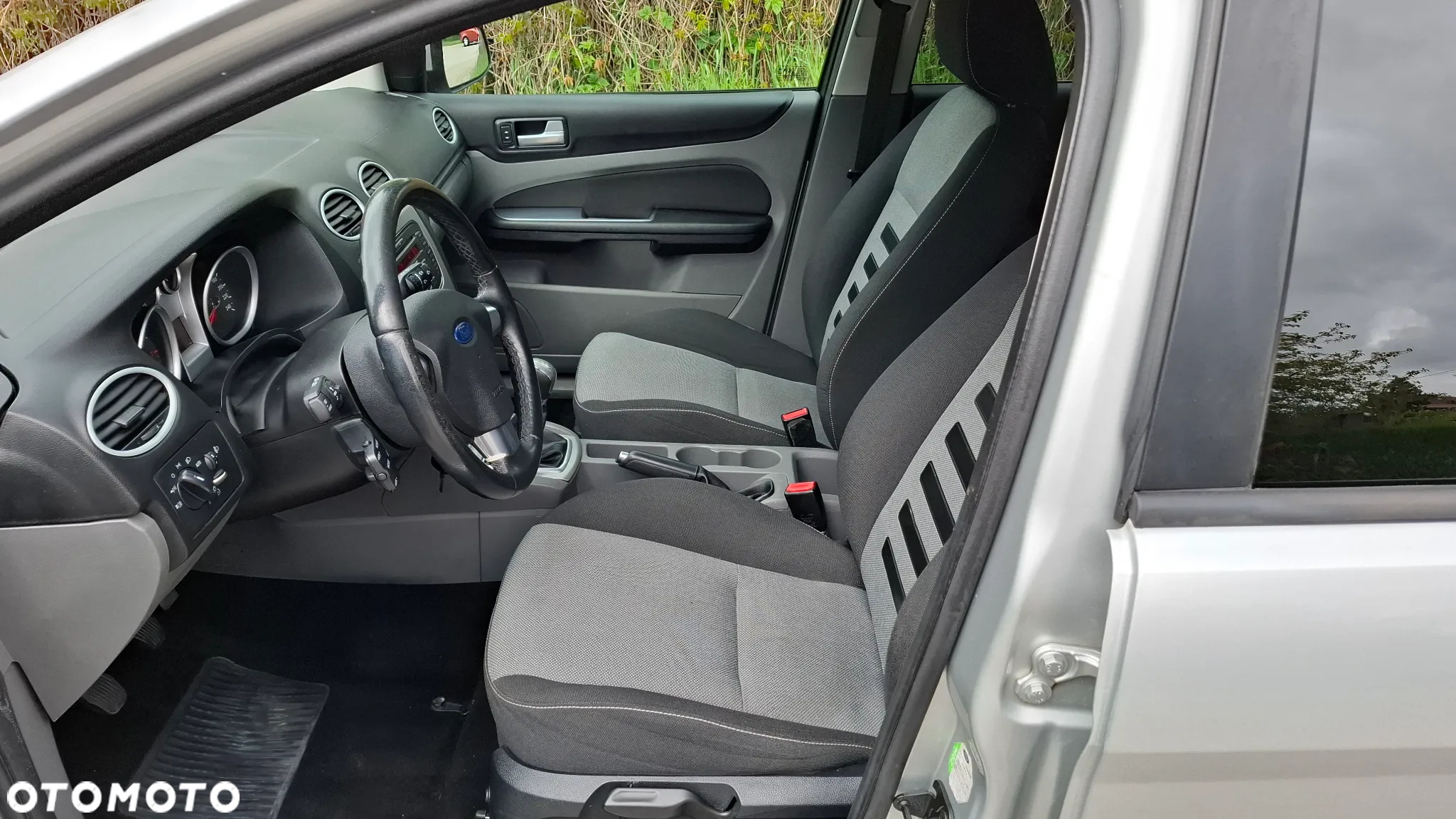 Ford Focus 1.8 FF Platinium X - 8