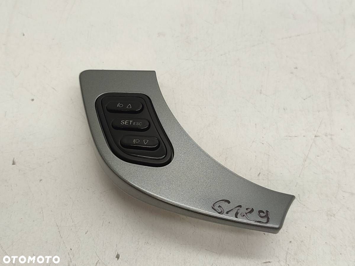 PRZEŁĄCZNIK PANEL REGULACJI ŚWIATEŁ ALFA ROMEO GIULIETTA 156088382 - 1