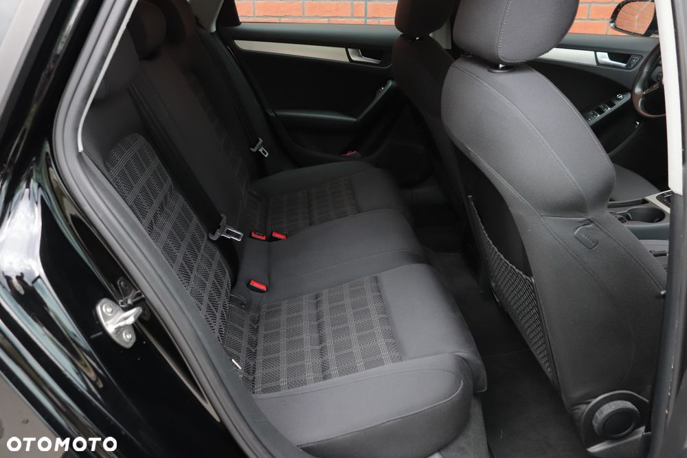 Audi A4 Avant 2.0 TDI DPF multitronic Ambiente - 26