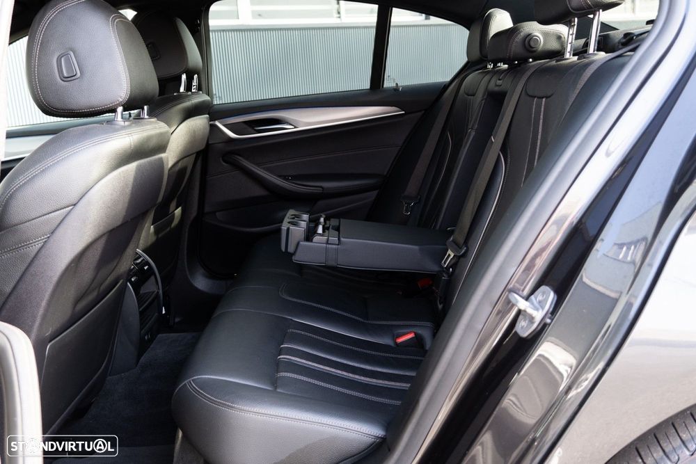 BMW 530 e iPerformance Pack M - 32