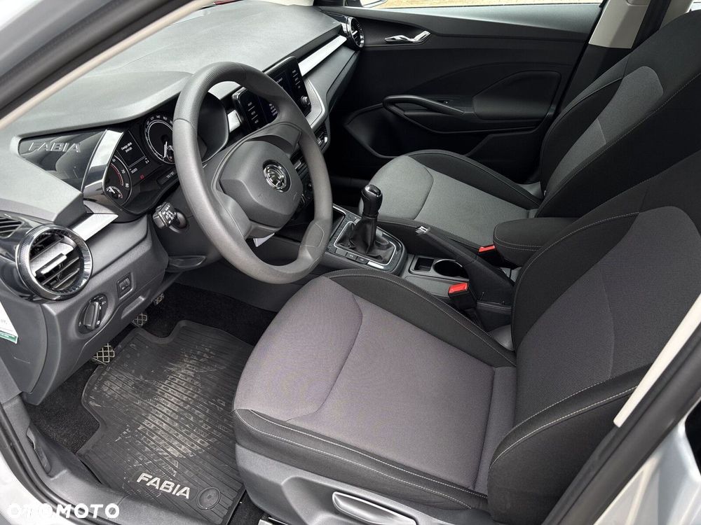 Skoda Fabia 1.0 Ambition - 13