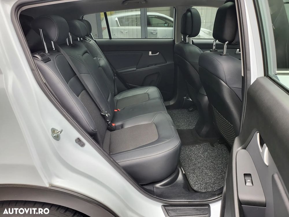 Kia Sportage 2.0 CRDI 184 AWD Aut. Spirit - 12