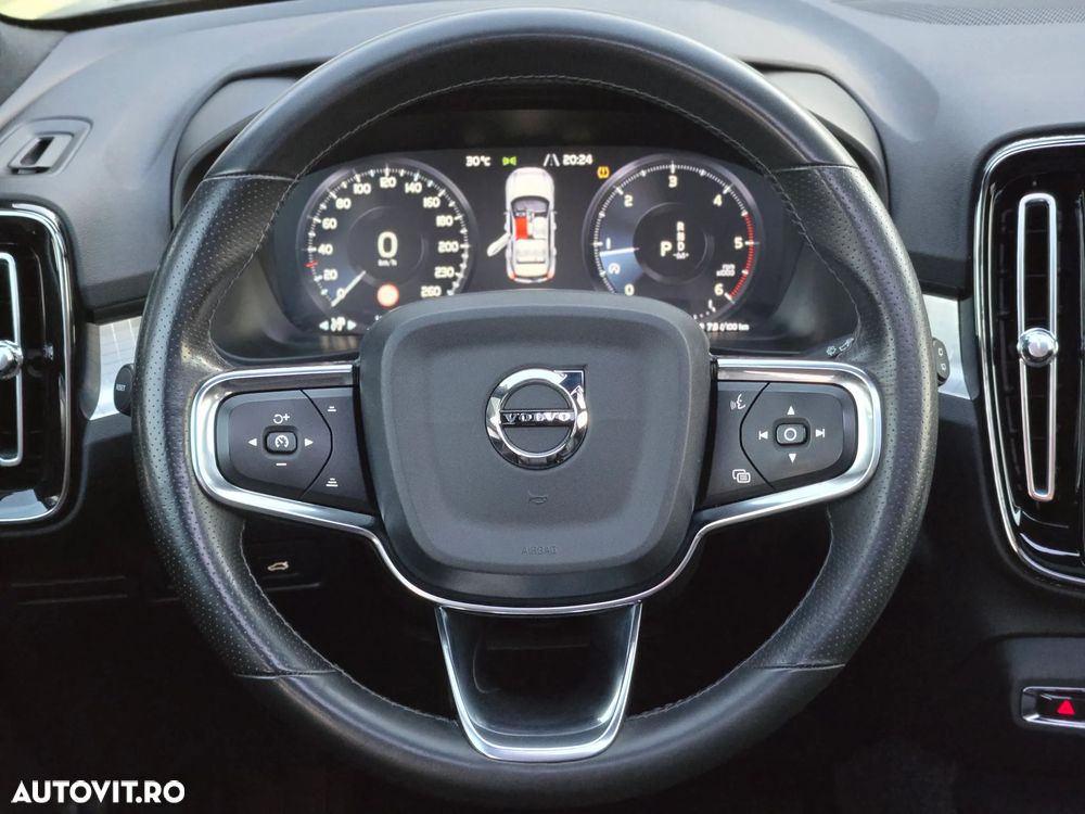Volvo XC 40 D4 AWD Geartronic Inscription - 31