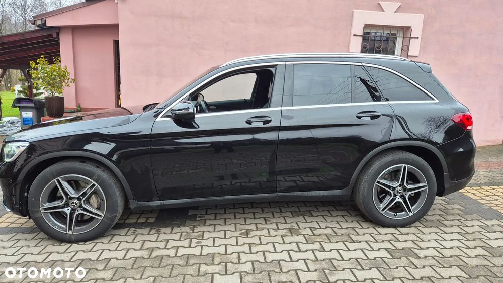 Mercedes-Benz GLC 220 d 4Matic 9G-TRONIC AMG Line Plus - 22
