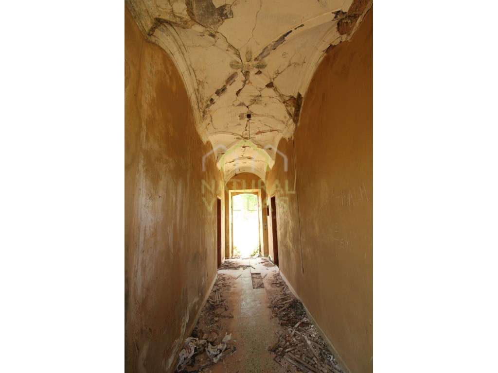 Moradia para Recuperar e Terreno em Alcaria Branca, Estoi - Grande imagem: 2/10