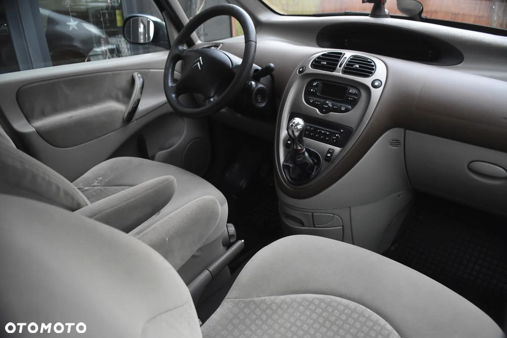 Citroën Xsara Picasso 1.6 Exclusive - 14