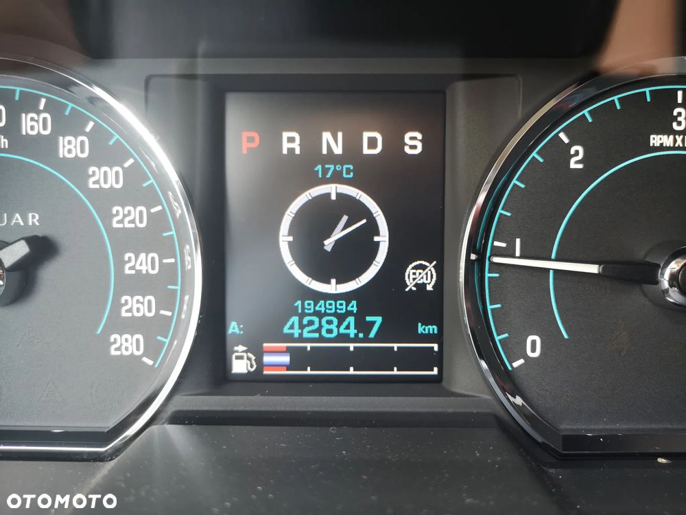 Jaguar XF 2.2 D Premium Luxury - 16