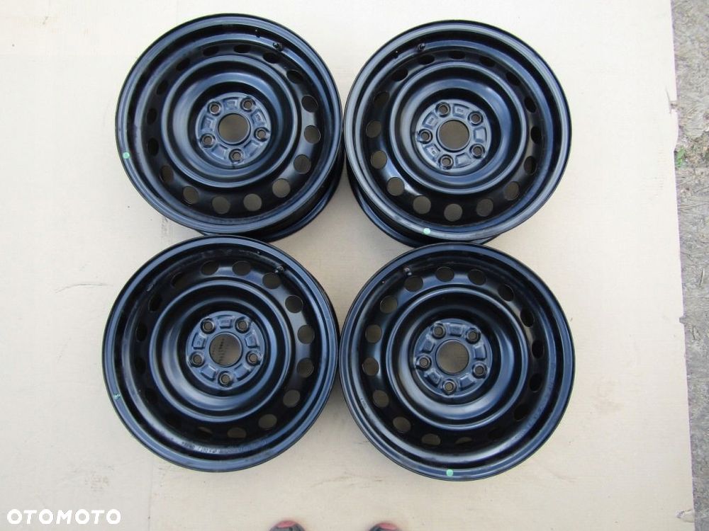 4x Felgi 16 Felgi Toyota Auris Corolla Verso RAV4 6,5j 5x114,3 ET45 - 5