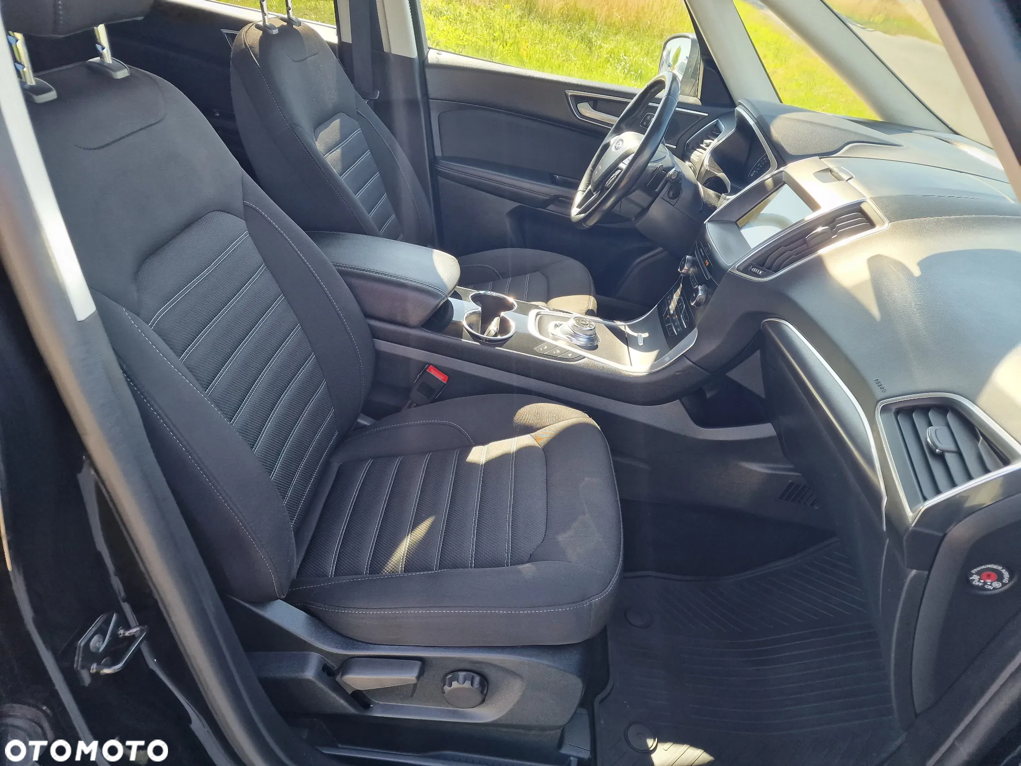 Ford Galaxy 2.0 EcoBlue Twin-Turbo Titanium - 27