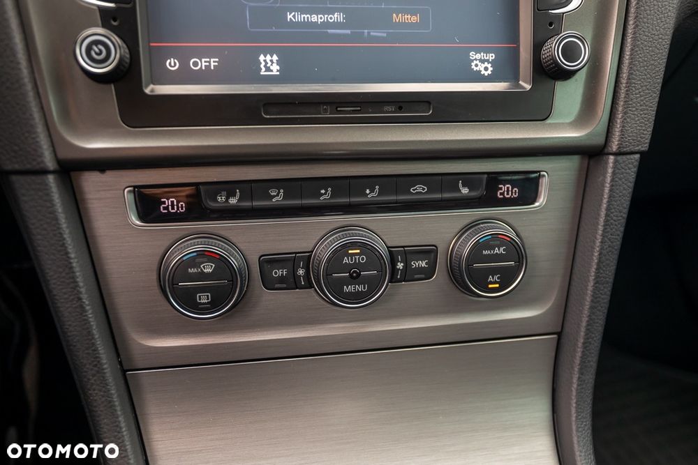 Volkswagen Golf Variant 2.0 TDI SCR DSG Comfortline - 24