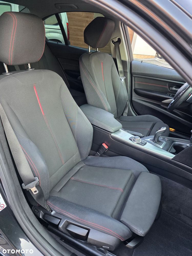 BMW Seria 3 - 29