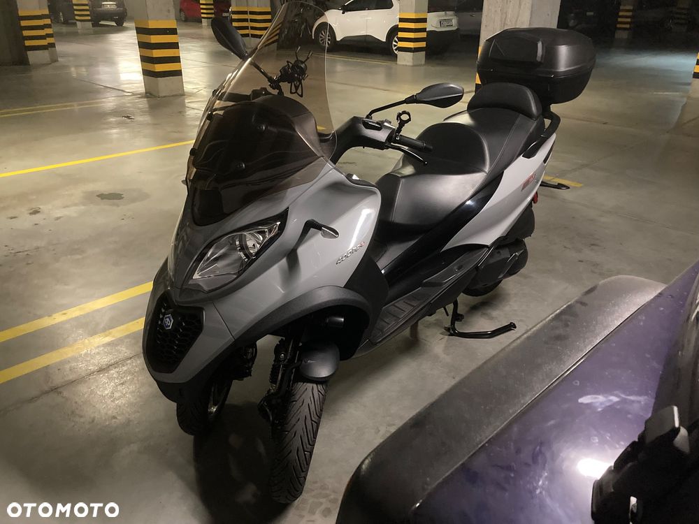 Piaggio MP-3 - 1