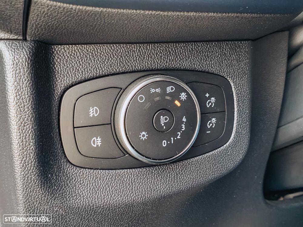 Ford Transit Courier Active - 20