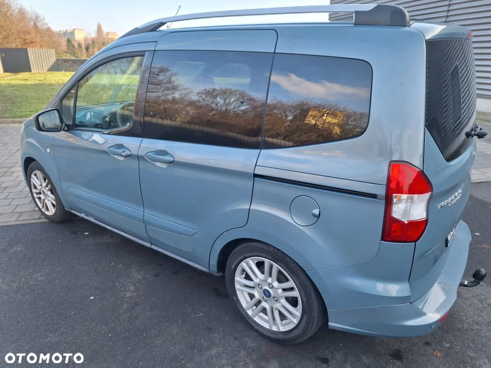 Ford Tourneo Courier 1.0 EcoBoost Trend - 6