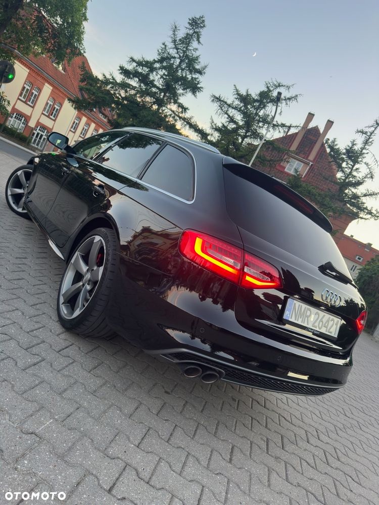 Audi A4 Avant 2.0 TDI DPF S line Sportpaket - 1